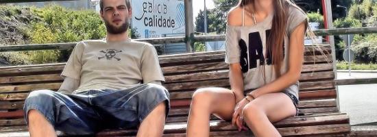 "LÁPICES Y MATICES" de A-ALCUADRADO en el recopilatorio "CÓMPLICES VOL. 2" [videoclip] 